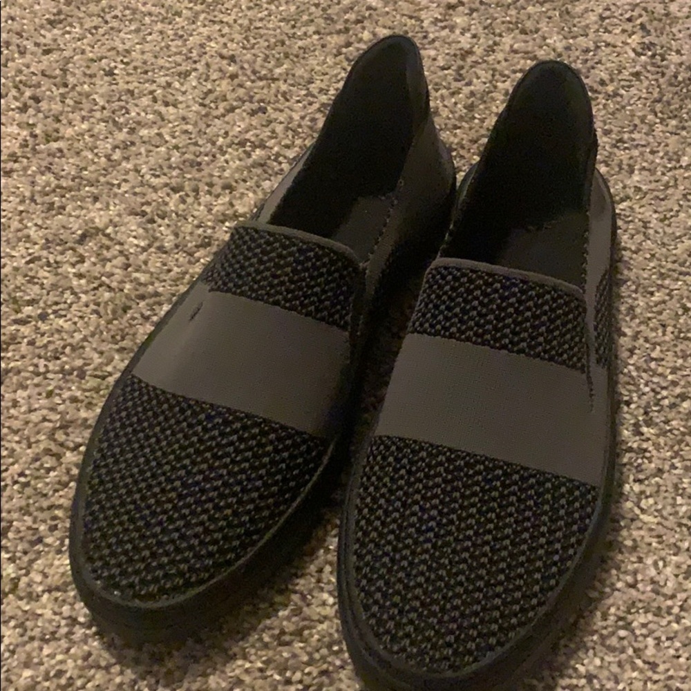 Shoe